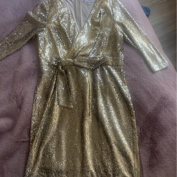 Calvin Klein sz 16 Gold V-Neck Sequin Mesh Dress 3/4 Sleeve Sheath Cocktail - Picture 3 of 10